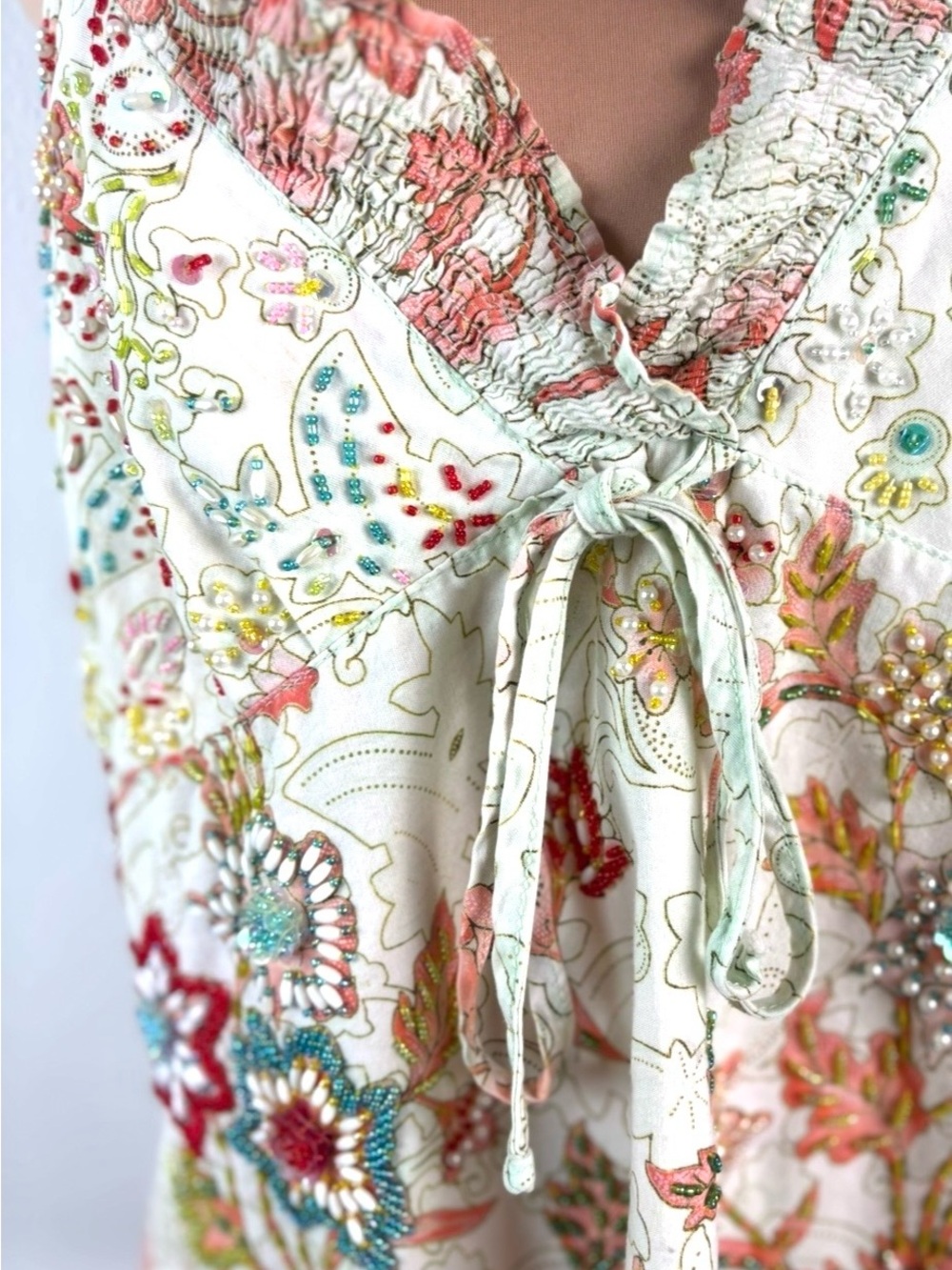 Stunning Floral Open Back Jeweled Top - Picture 3 of 4